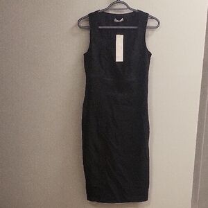 Badgley Mischka Classic Black Midi Dress